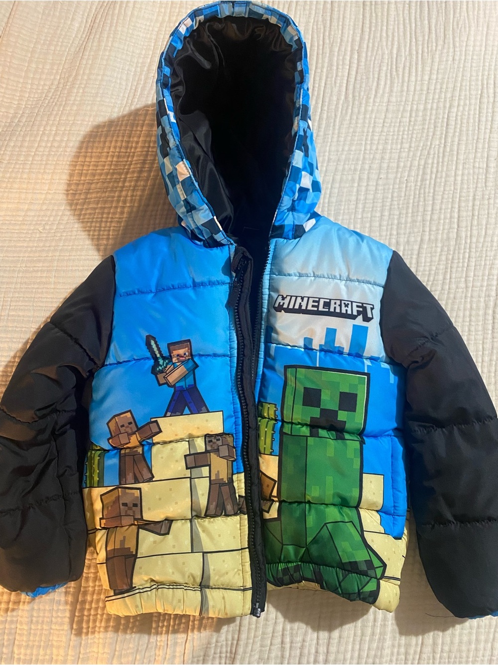 Kids Minecraft Blue & Black Puffer Jacket with Hood size small 5/6